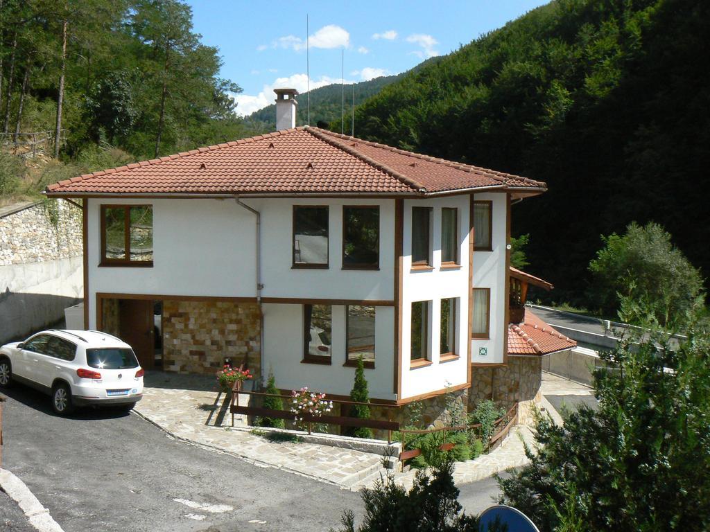 Fisherman'S Hut Family Hotel Beden Exterior foto