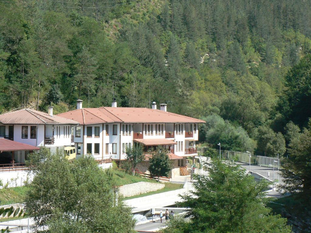 Fisherman'S Hut Family Hotel Beden Exterior foto