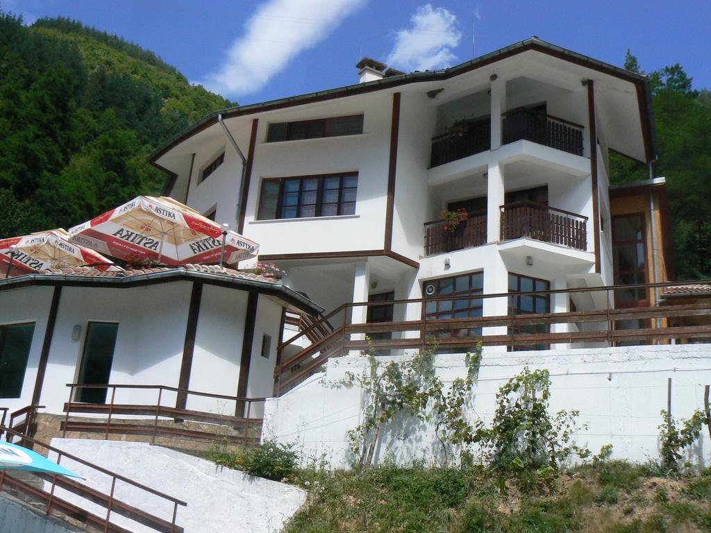 Fisherman'S Hut Family Hotel Beden Exterior foto