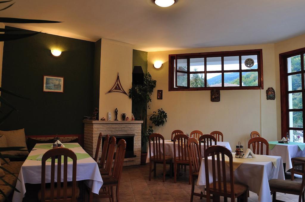 Fisherman'S Hut Family Hotel Beden Exterior foto