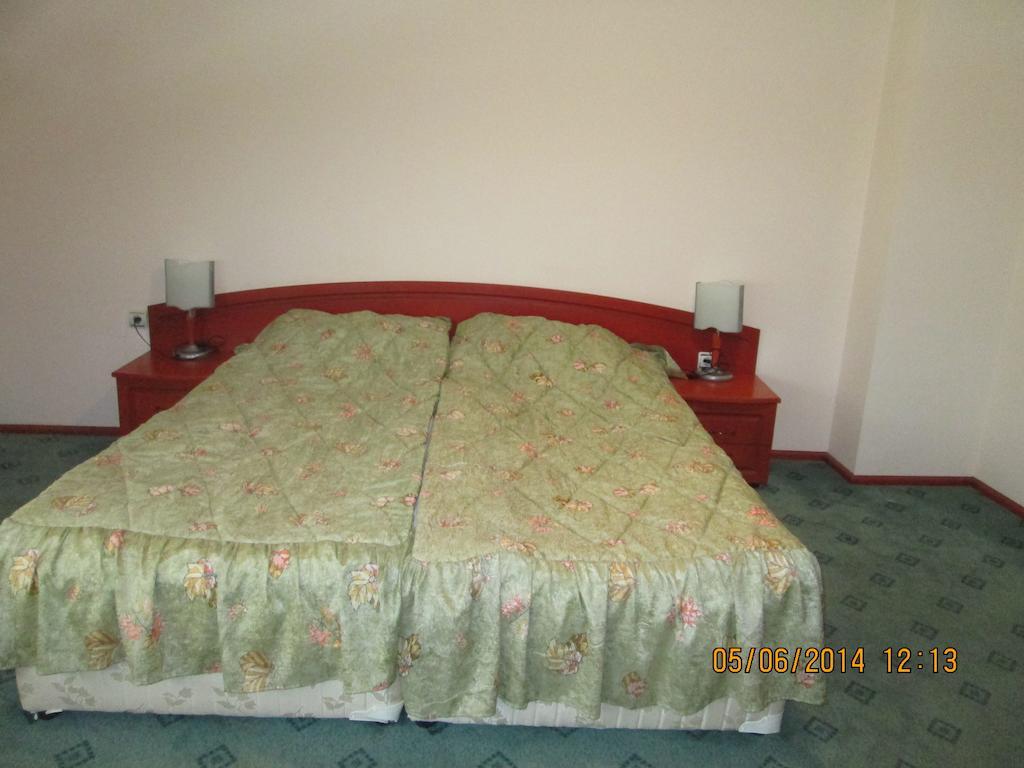 Fisherman'S Hut Family Hotel Beden Quarto foto