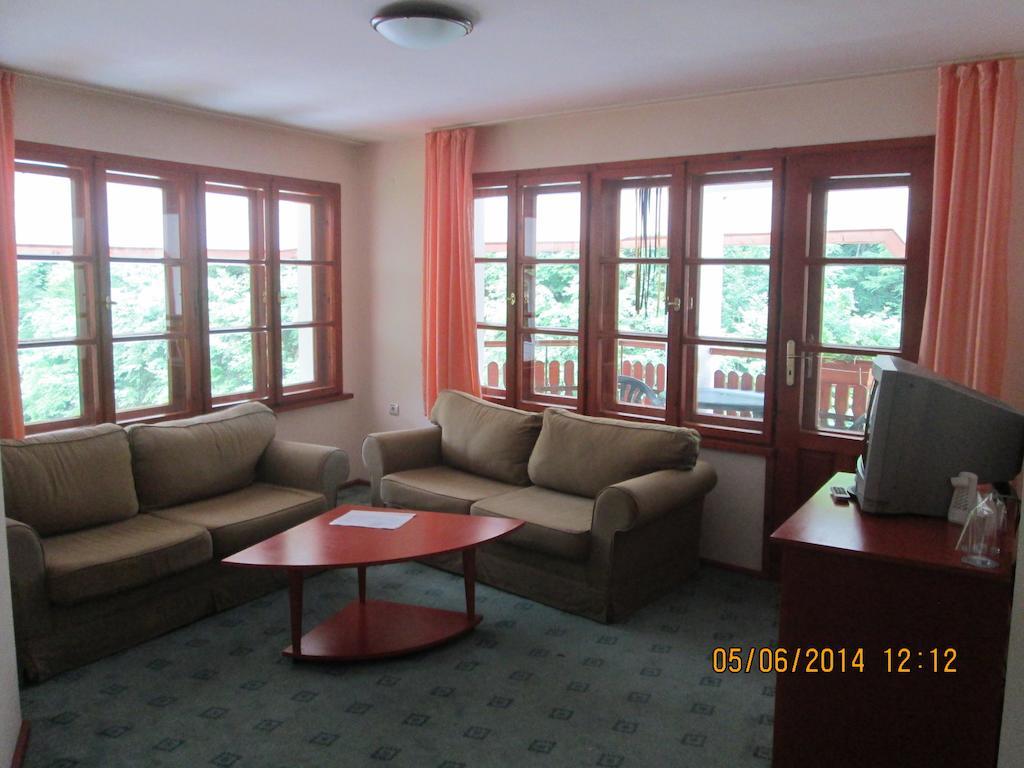 Fisherman'S Hut Family Hotel Beden Quarto foto
