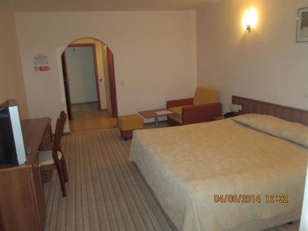 Fisherman'S Hut Family Hotel Beden Exterior foto