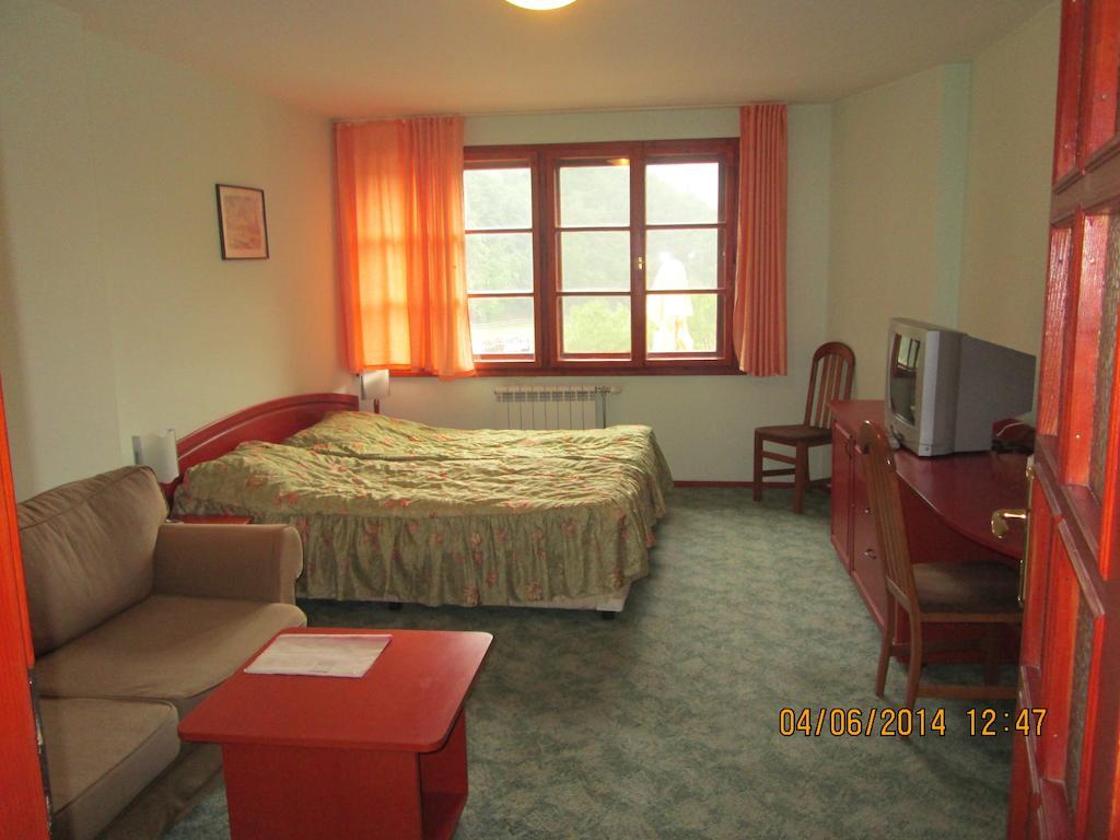 Fisherman'S Hut Family Hotel Beden Quarto foto